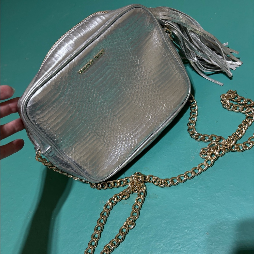 VS Crossbody